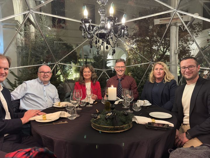 Gemütlicher Ausklang des Jahres: Unser traditionelles Punschtrinken