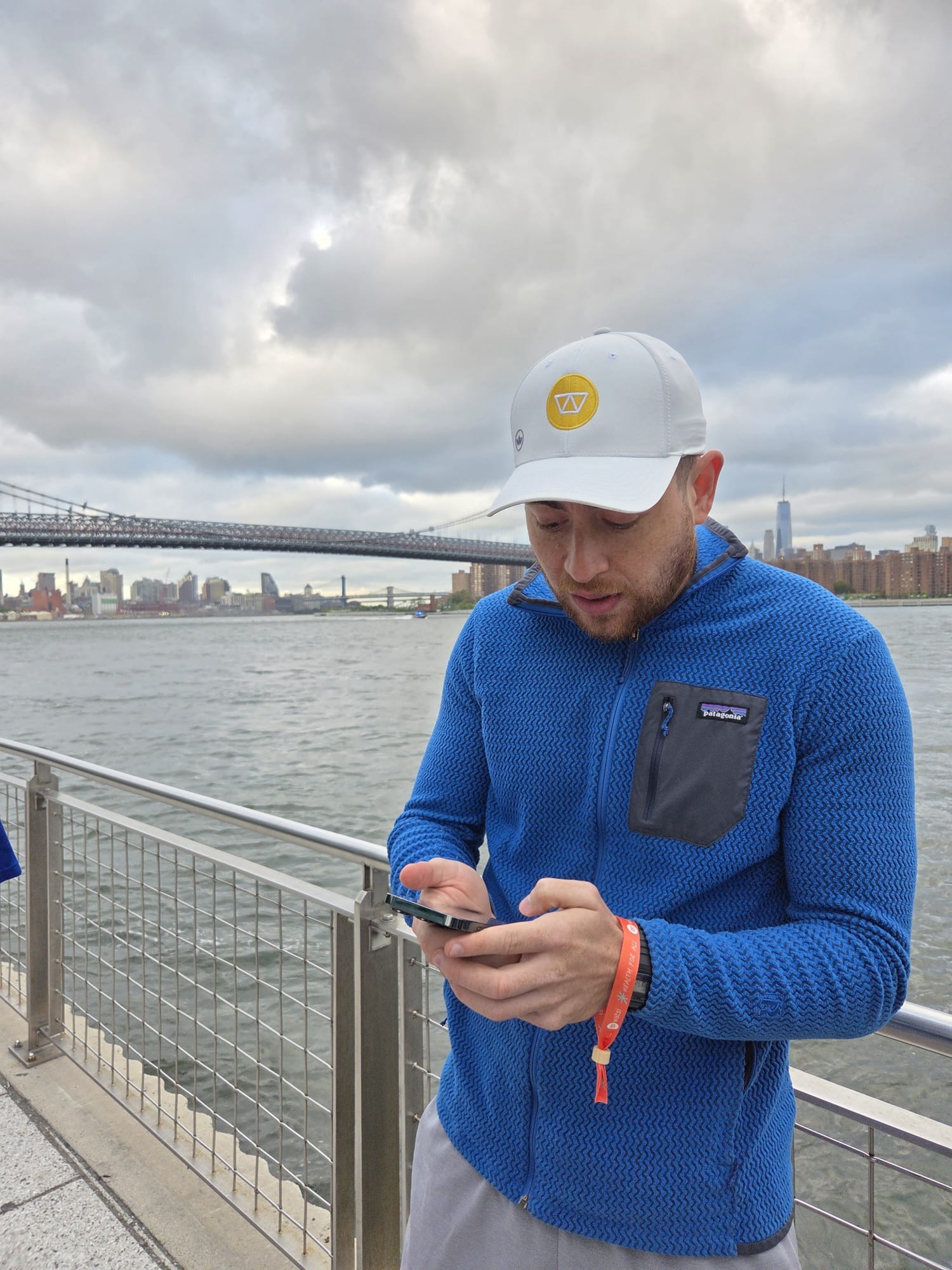 Watsi ambassador Daniel Ahmadizadeh and community members at a Brooklyn 5K fundraiser for patient healthcare.