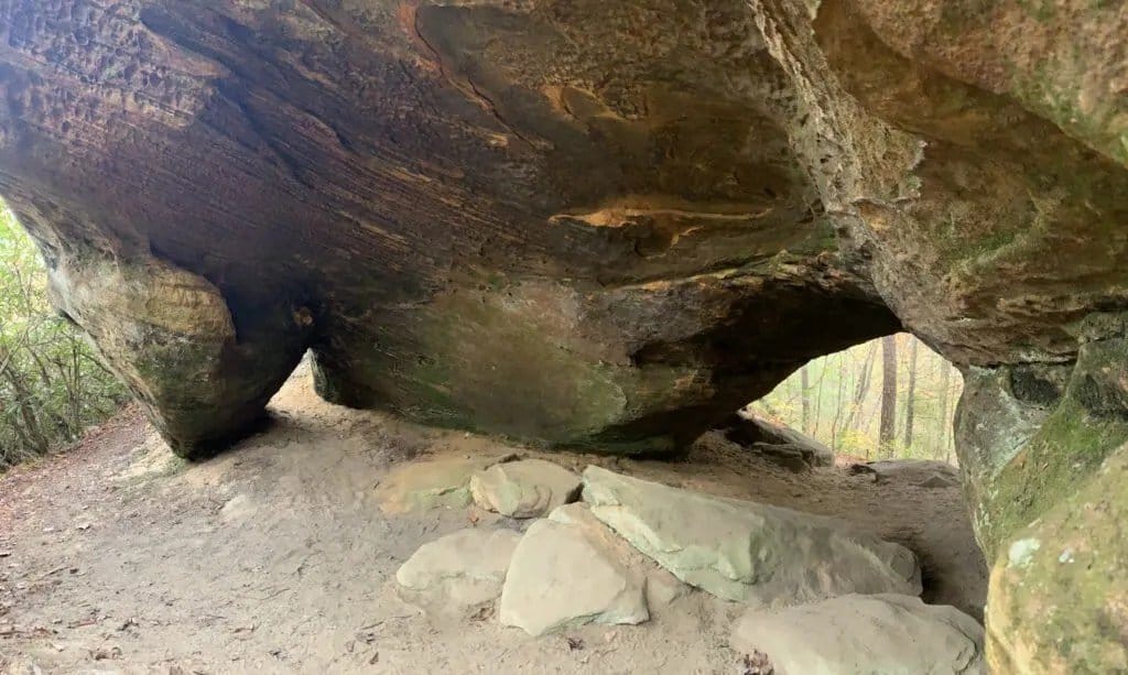 An iPhone shot that shows that Turtleback Arch is actually a double arch.