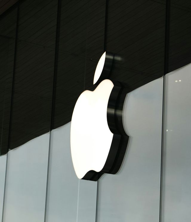Tim Cook Leaving CEO Role After 15 Years Leading Apple