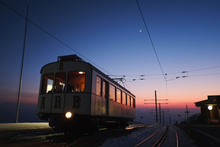 Une fondue de rêve dans un train au Mont Rigi