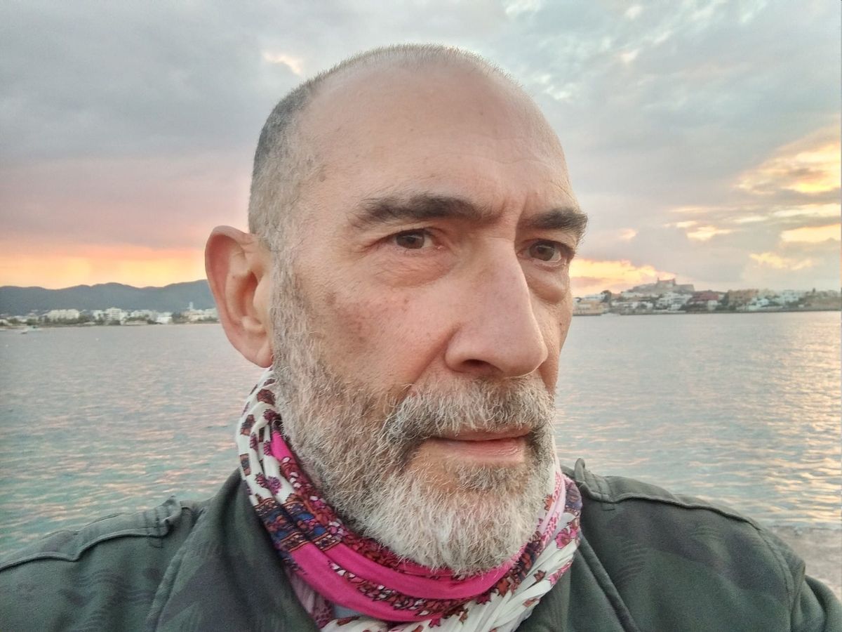 Insiste en acercarse a la bestia - Rodolfo Häsler / 魯道夫·哈斯勒