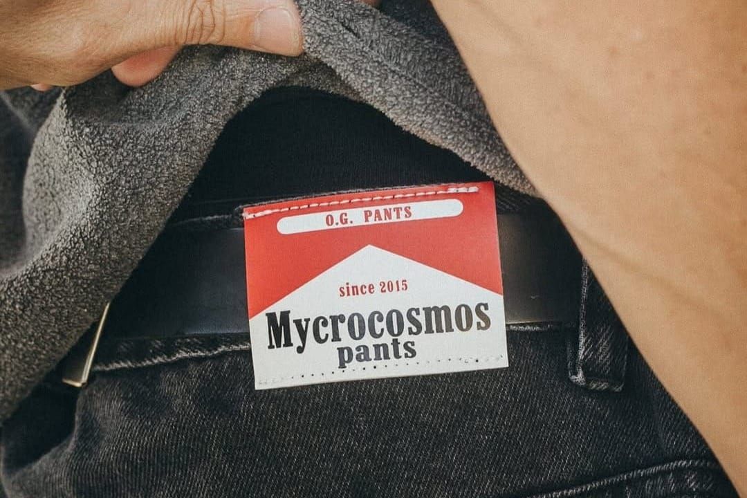 A Mycrocosmos sabe que o skate é sobre usar calças