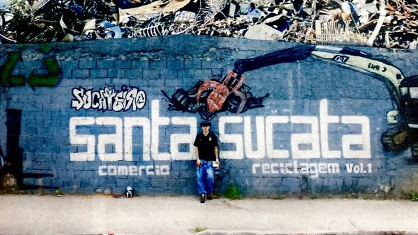 A reciclagem sonora de SANTA SUCATA vol. 1