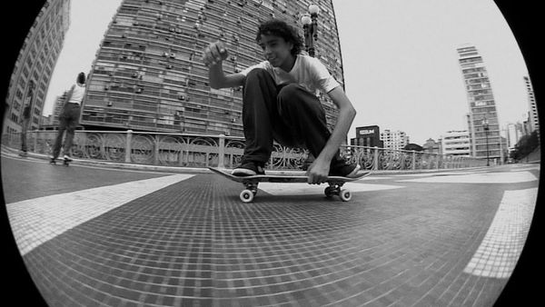 Tem Flanante no novo clipe do Molho Negro