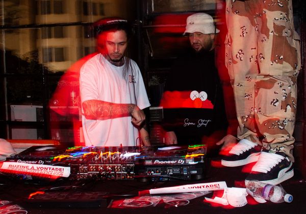 Korsain e Ecoalaize misturam vivência, bass music e hardcore