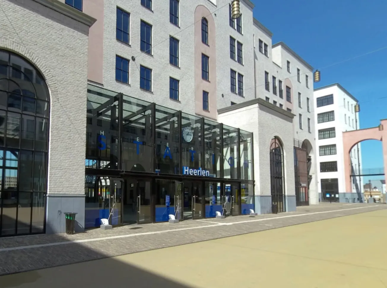 Tientallen boetes bij veiligheidsactie in Heerlen