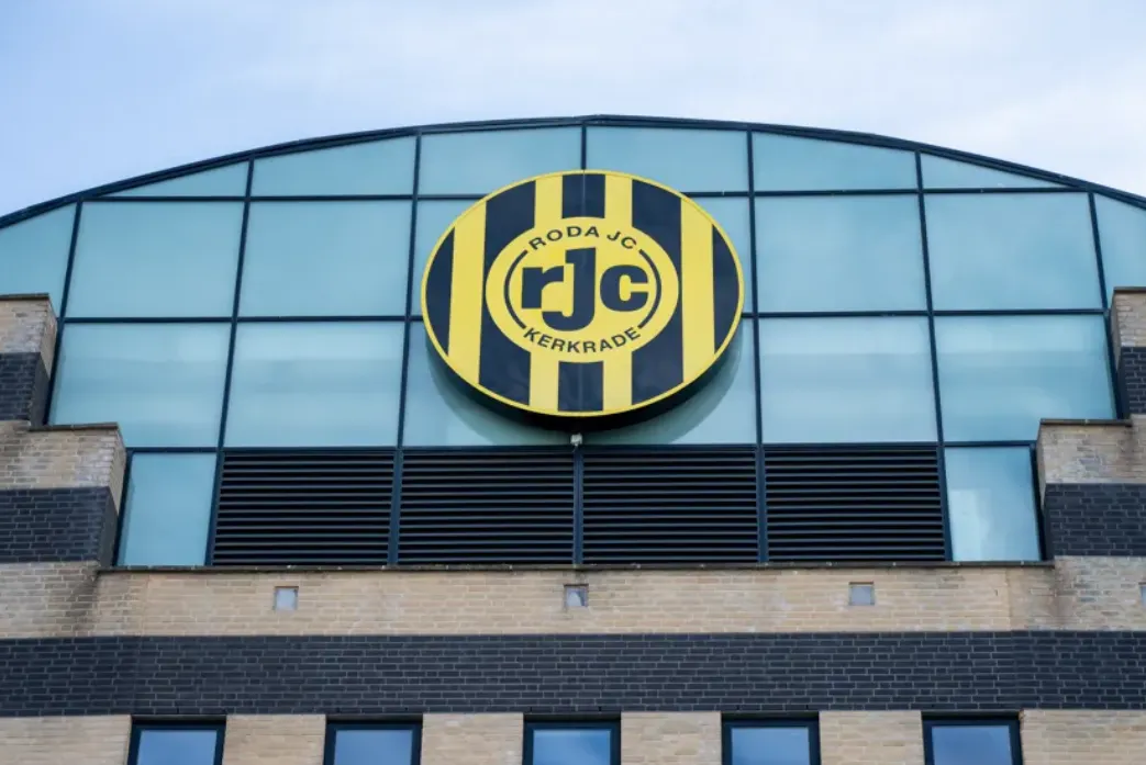 Roda JC slaat bod koploper Kroatië op verdediger af