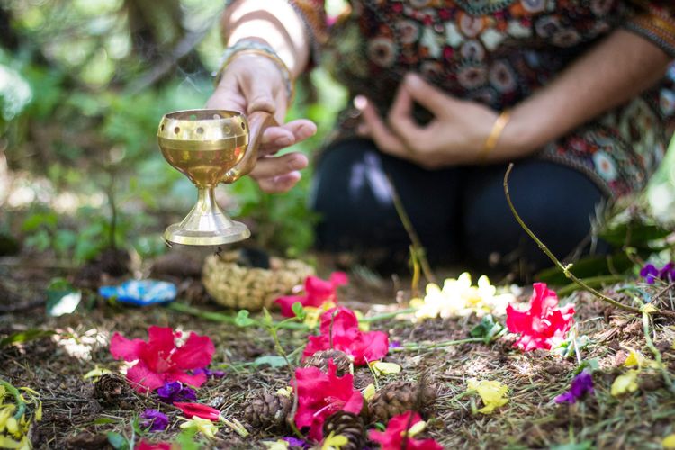 As Above, So Within: Living The Wisdom of Rtucharya