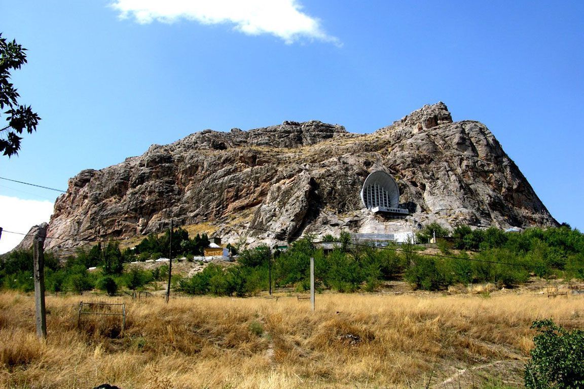 Финансы министрлиги ишкерлерди колдоо долбоорунун алкагында Ошто жолугушууларды өткөрүүдө