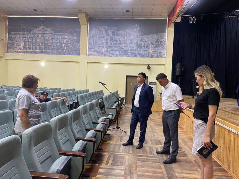 Бишкектин мэриясы ишкерлерди жолугуушаг чакырган – бирок алардын көбү келген жок