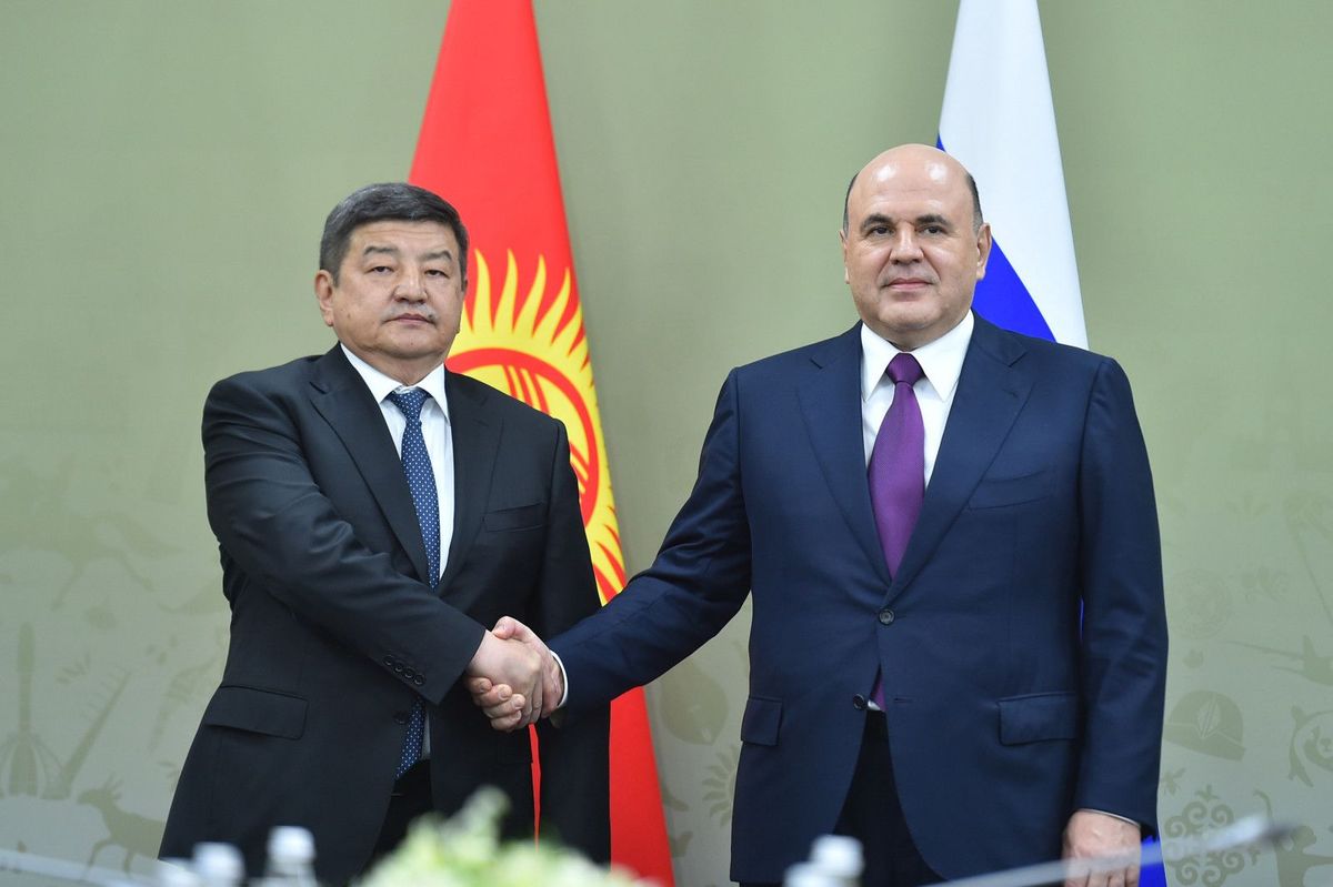 Акылбек Жапаров Кыргызстанда россиялык университеттердин филиалдарын ачууну сунуштады