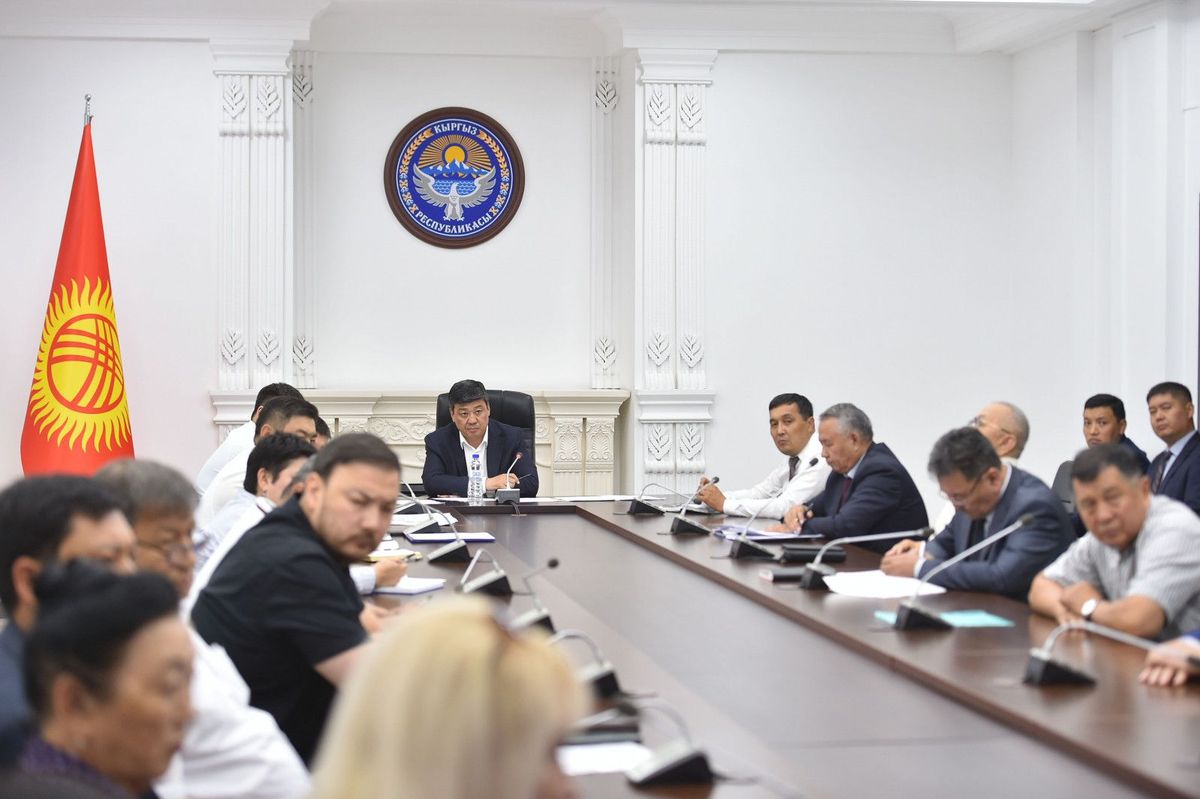 Мамлекеттик банктарга сүт тармагынын жеңилдетилген насыя менен камсыздоосу тапшырылды