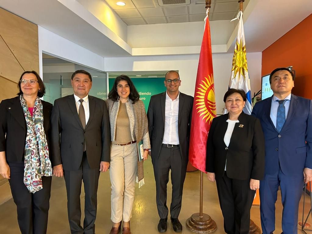 Айыл чарба министри Уругвайдын уй этин сатуу ыкмалары менен таанышты