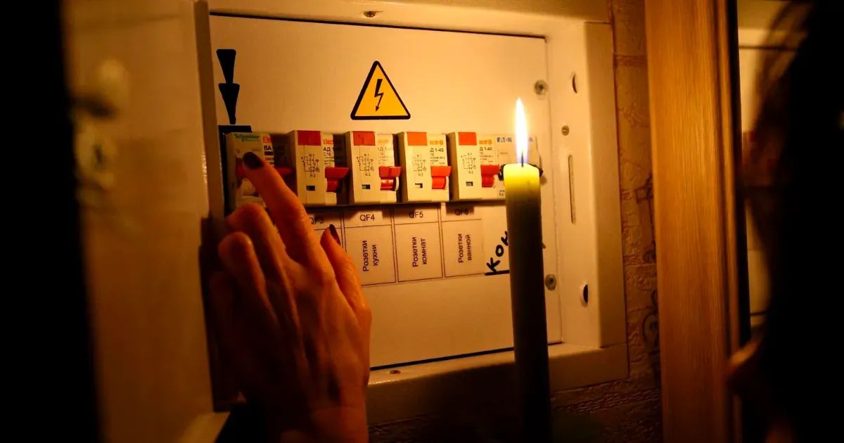 Үч жыл бою үнөмдөө – Кыргызстанда 1-августтан тарта энергетика тармагына өзгөчө кырдаал киргизүү сунушталды