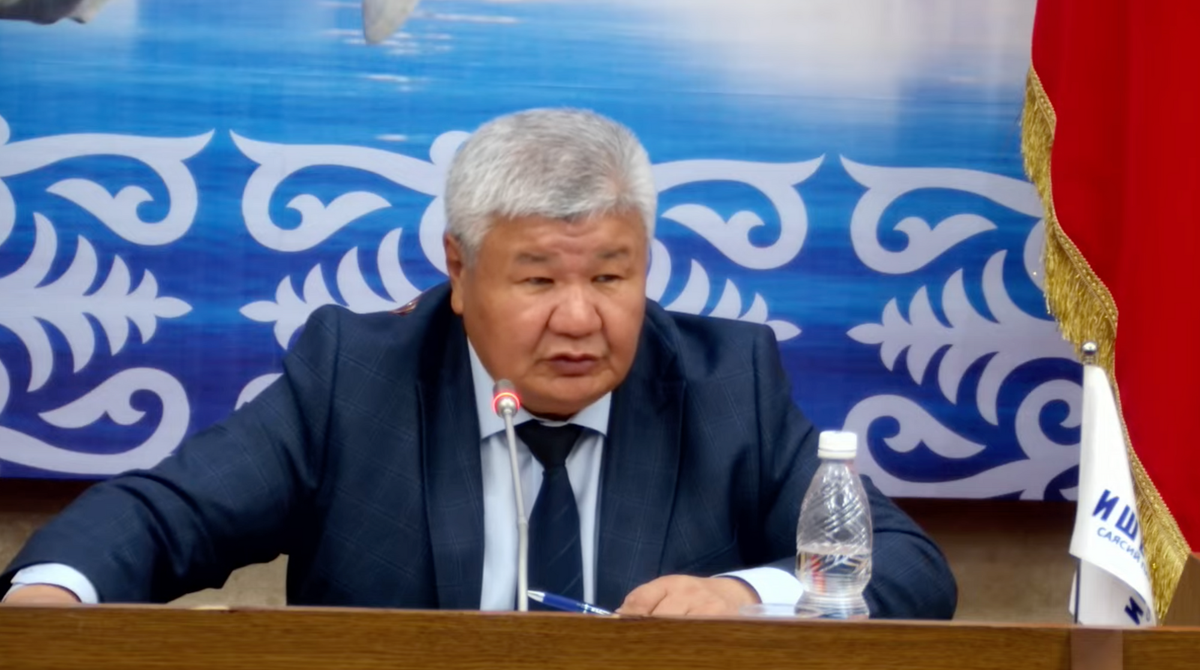 Кара-Кеченин көмүрүн Бишкекке темир жолу менен түз жеткиргенде баасы 4 100 сом болот – Таалайбек Ибраев