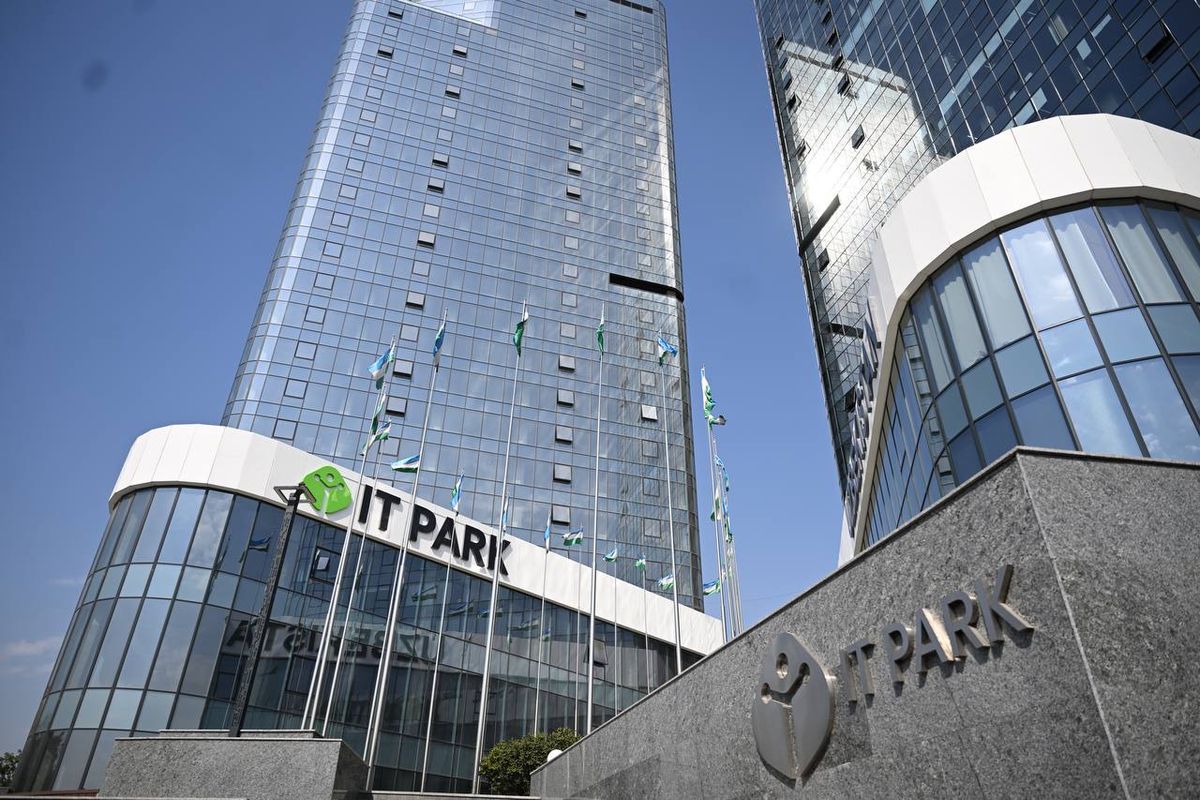 Парламенттик делегация Ташкенттеги Технопарктын ишмердүүлүгү менен таанышты