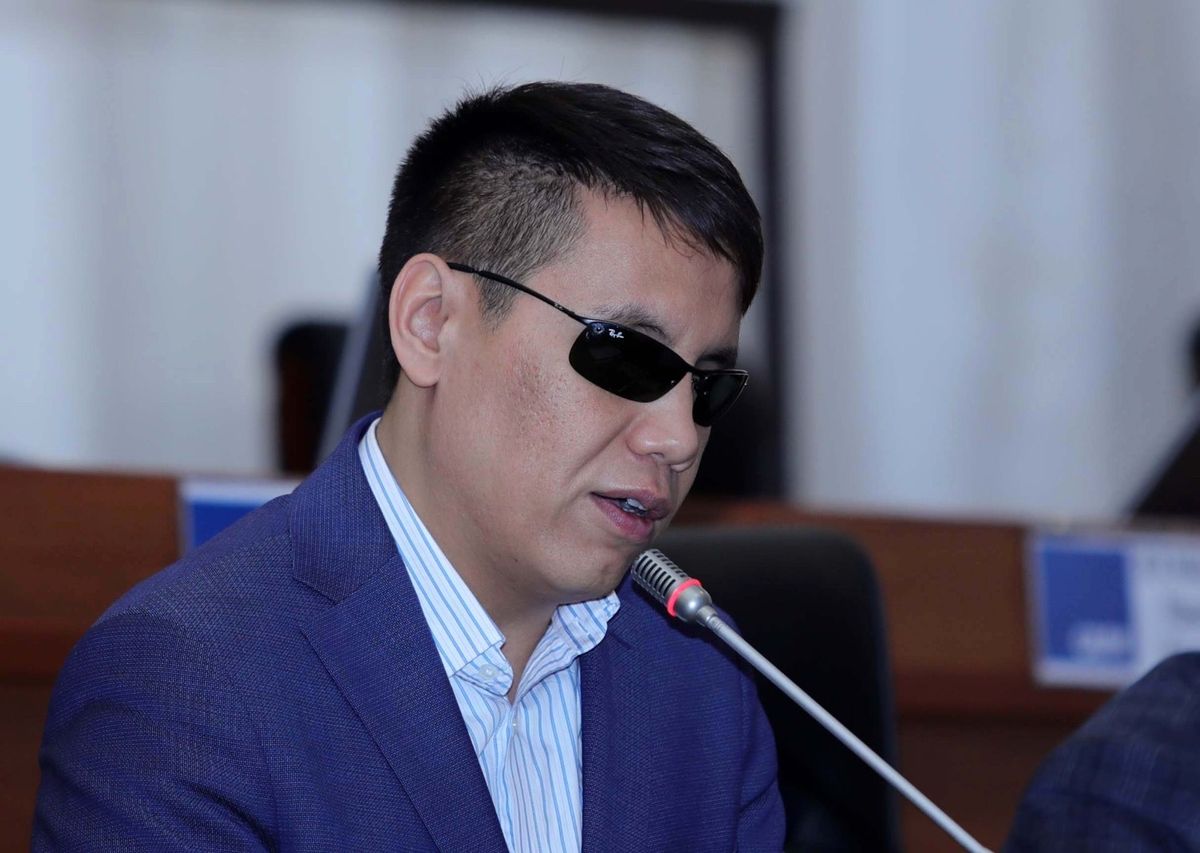 Дастан Бекешев Чолпон-Атадагы селдин кесепетин жоюу үчүн криминалды жардам берүүгө чакырды