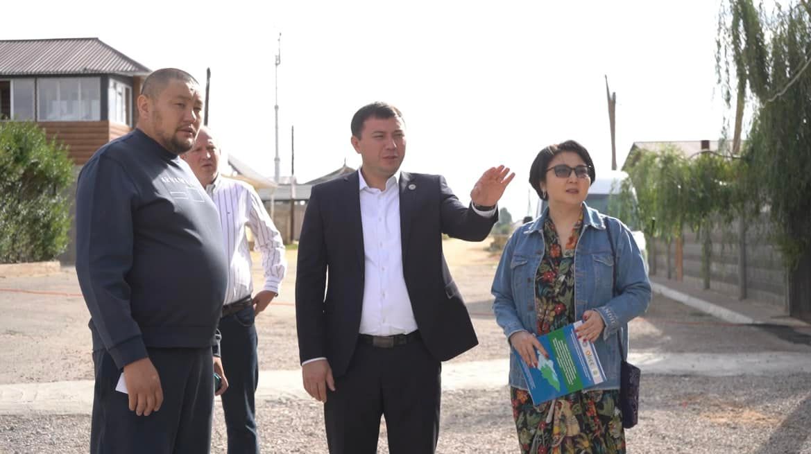 Финансы министрлиги аймактардагы мамлекеттен пайызсыз насыя алган ишкерлер менен жолугушуу өткөрдү