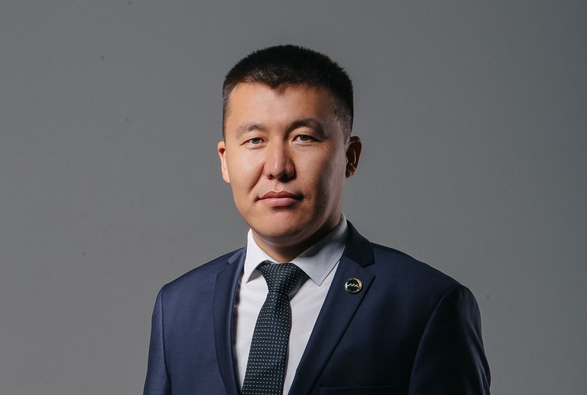 Мамлекет оюндун эрежелерин эле так белгилеп койсо таланттуу ишкерлер көбөйөт — ЖИАнын жетекчиси Аззамбек Жээнбай уулу