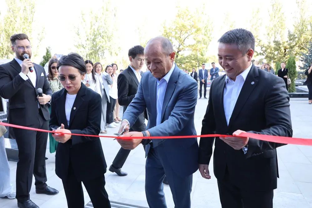 Бишкекте "Бакай Банктын" алгачкы жашыл филиалы ачылды