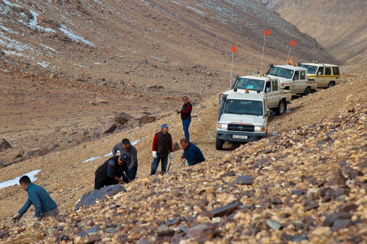 Кумтөр Тоголок кенине жол салуу иштерин баштады