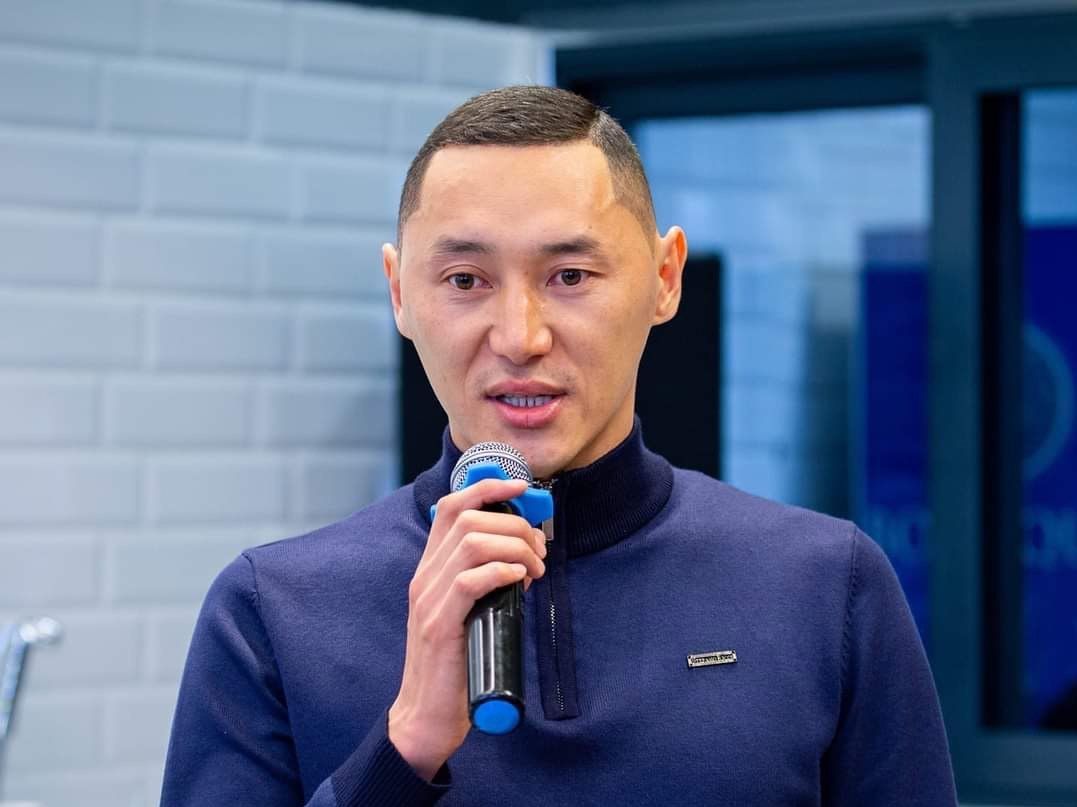 Бизнести масштабдаштыруунун жакшы жолу — бул франшиза — Нарындагы бир фаст-фуд түйүнүн бүт Кыргызстанга жайылткан Толкун Молдокматовдун баяны