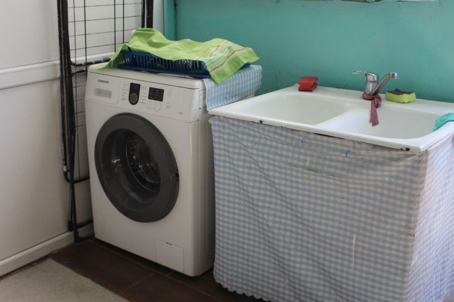 Бишкектин Октябрь районунда убактылуу баш калкалоочу жайлар иштей баштады – дареги