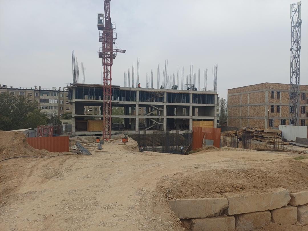 Кызыл-Кыяда коопсуздукту сактабаган курулушка 200 миң сом айып салынды