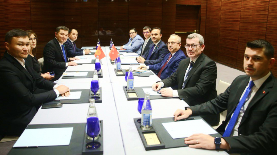 Кыргызстан-Түркия өнөр жай тармагында кызматташтыкты   макулдашты