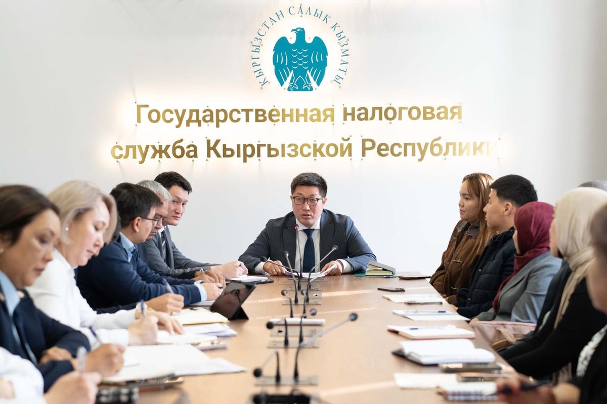 Салык кызматы ишкерлер менен ЕАЭБ алкагында экспортту талкуулады