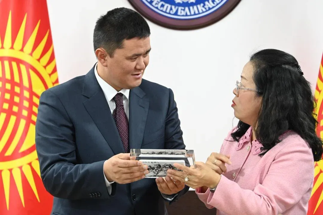 Н.Орунтаев Кыргызстандын курулуш тармагындагы Кытайдын активдүүлүгүн белгиледи