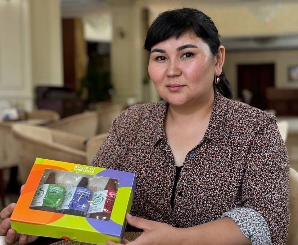 Самара Кушубакова: “Жети облустун мөмө-жемишинен жасалган кактарыбыз Японияга чейин экспорттолот”