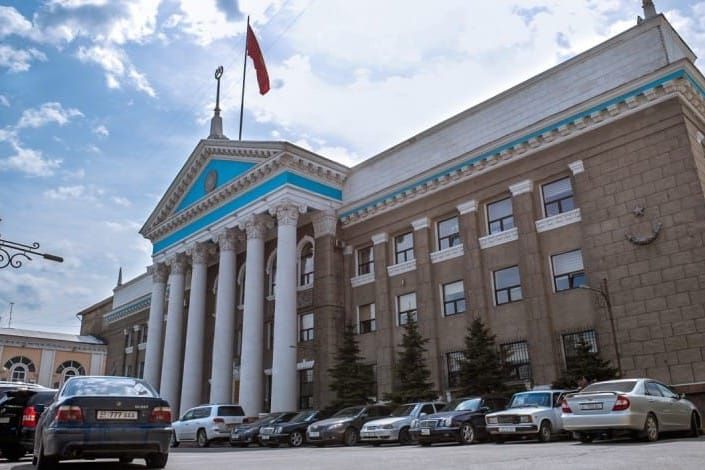 Эсептөө палатасынын аудити Бишкек мэриясындагы ири өлчөмдөгү мыйзам бузууларды тапты