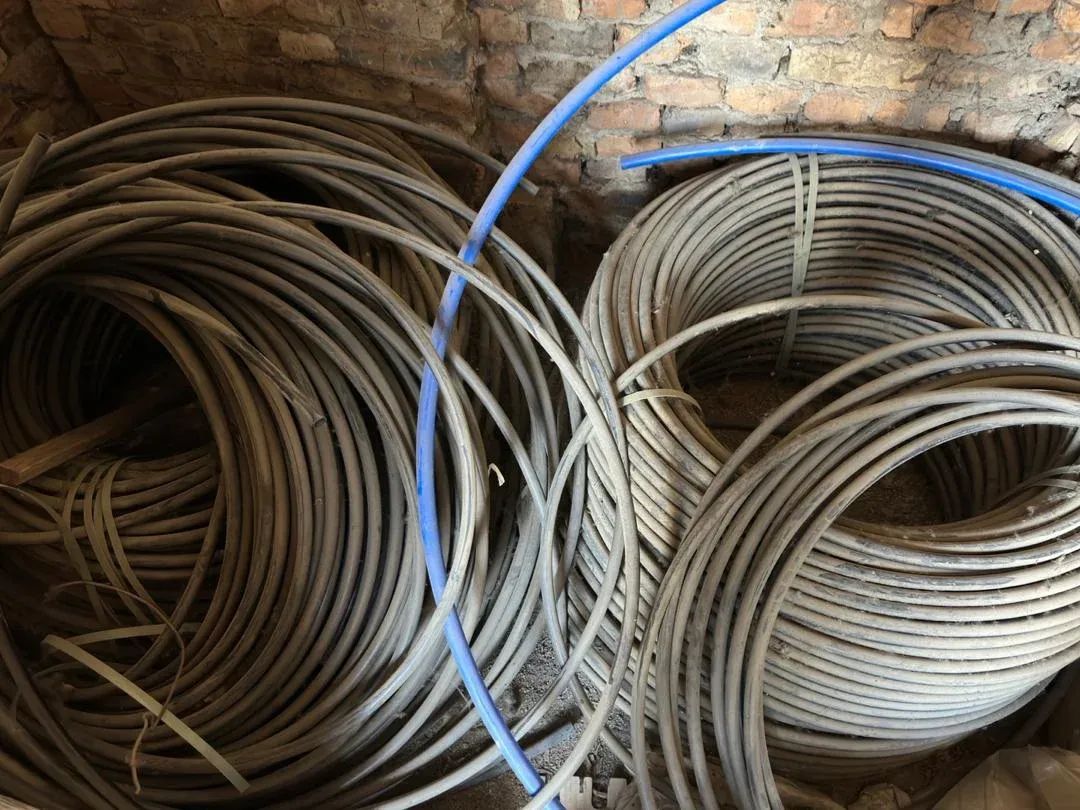 Таласта 15 сомдук желим түтүк 3500 сомдон сатылып мамлекетке 23 млн сом зыян келтирилген