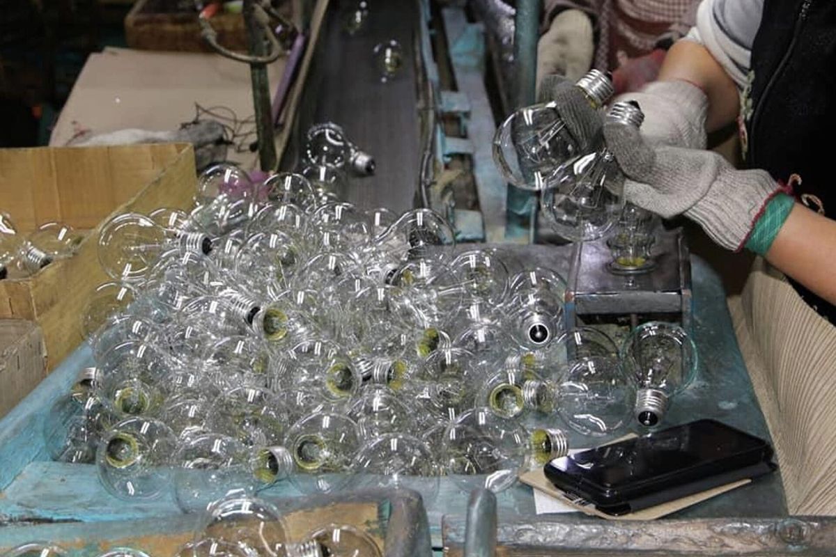 Элдик курултайда Майлуу-Суудагы лампа заводун жандандыруу керектиги айтылды