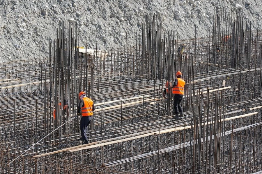 МИК 35, 40 кабаттуу 14 үйдү куруп баштады