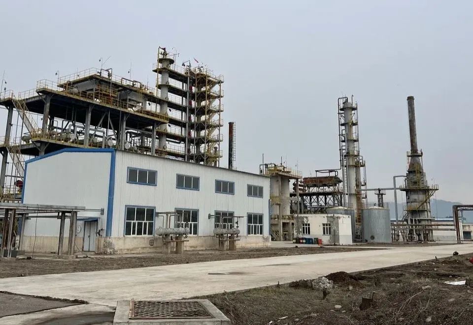 Токмоктогу мунай заводу суюлтулган газ өндүрүүнү пландоодо