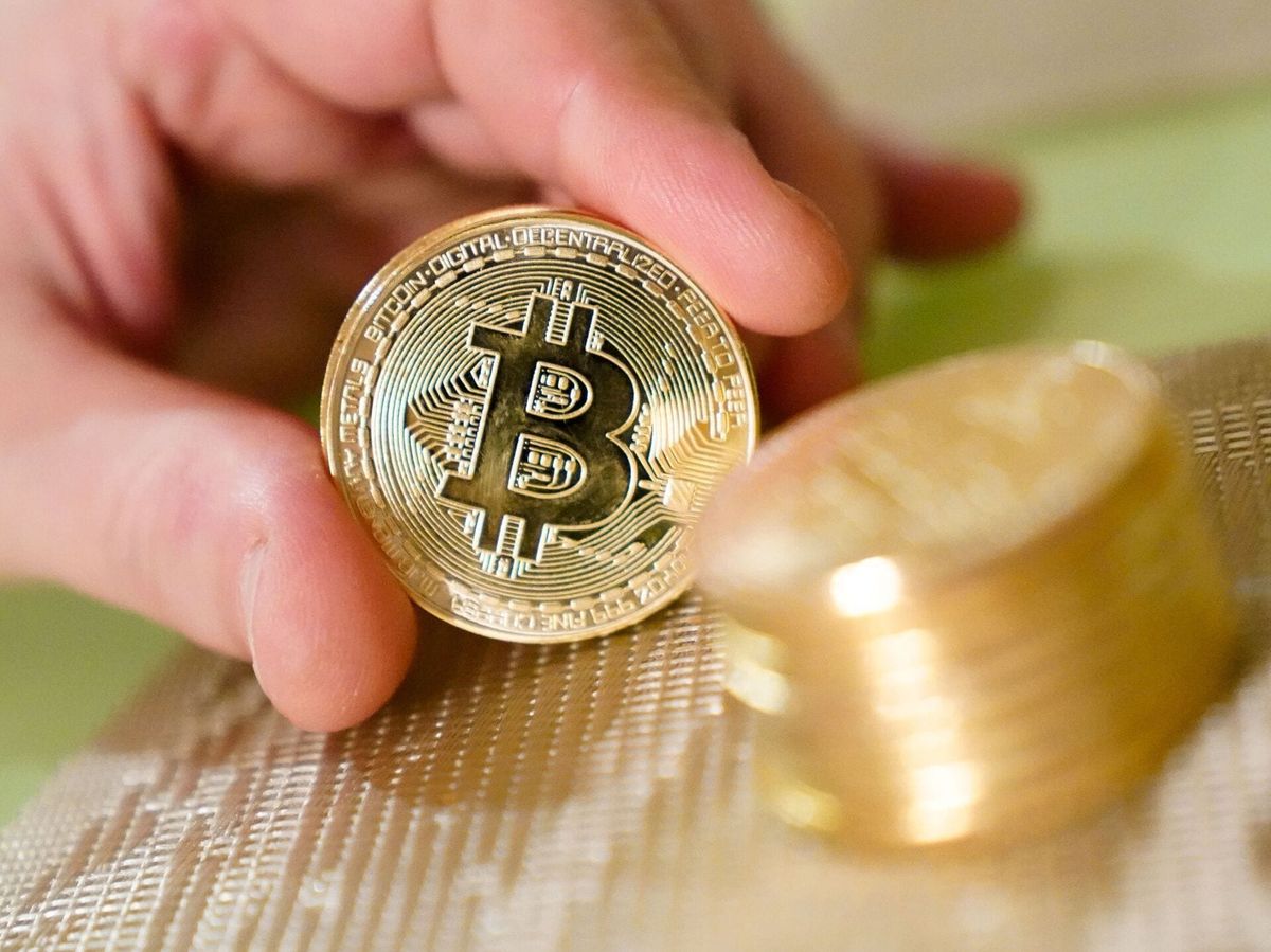 Криптовалюталар баасы төмөндөп жатат