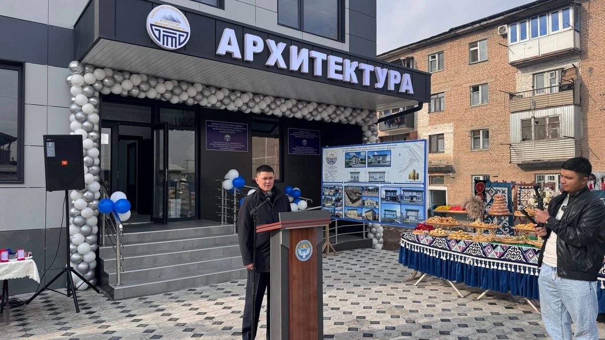 Н.Орунтаев Кара-Суудагы архитектура башкармалыгынын жаңы имаратын ачты