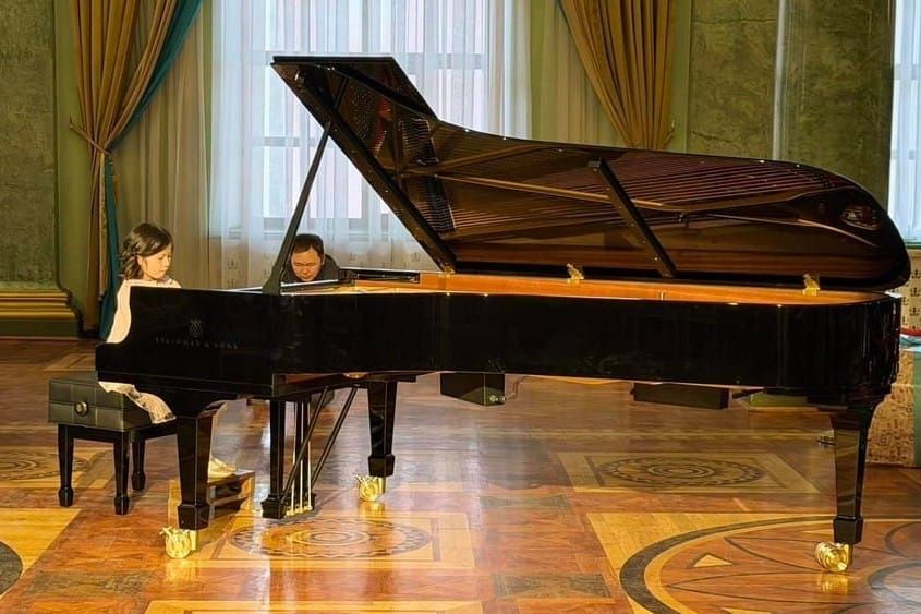 Опера театрында 25 млн сомдук Steinway & Sons рояль орнотулду