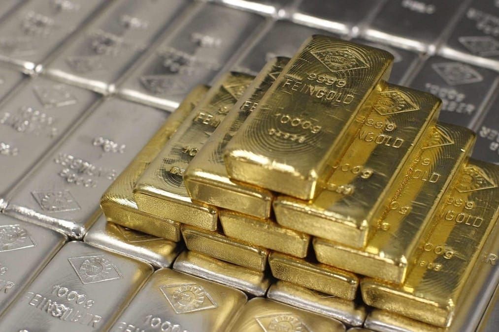 Алтын менен күмүштүн баалары рекорддук чекке жетти