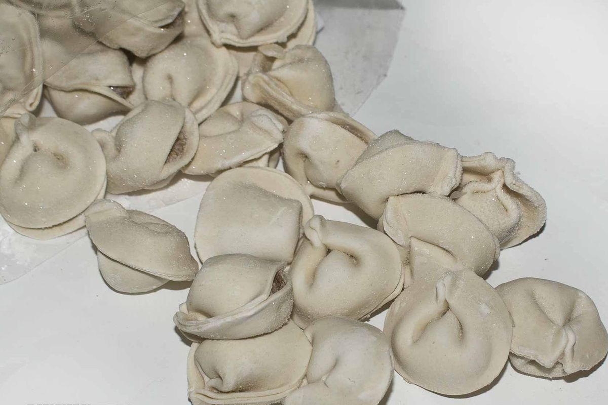 Кыргызстандан Россияга 8 тонна тоңдурулган пельмень кирбей калды