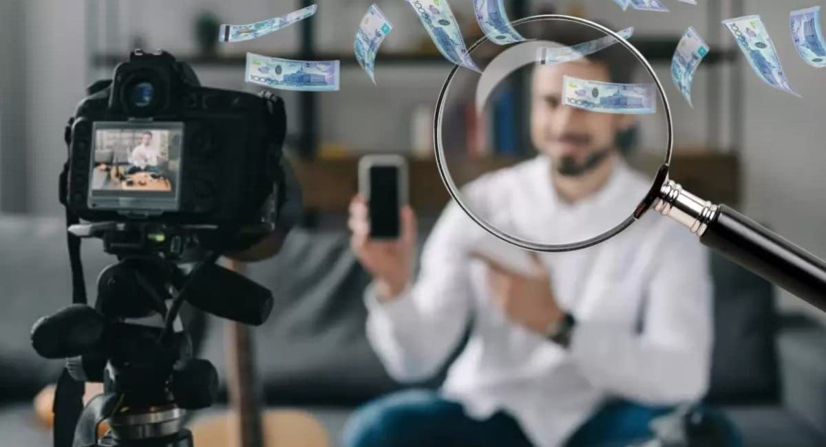 Кыргызстанда блогерлер салык төлөөгө милдеттендирилеби?