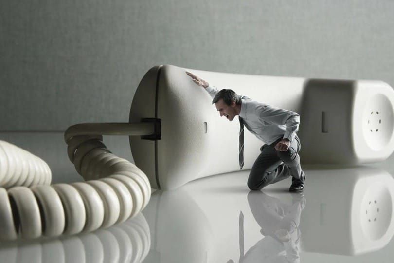 Стационардык телефон менен мамлекеттик кызматтарга чалуу кымбат болгондуктан уюлдук телефонго өтүү сунушталат