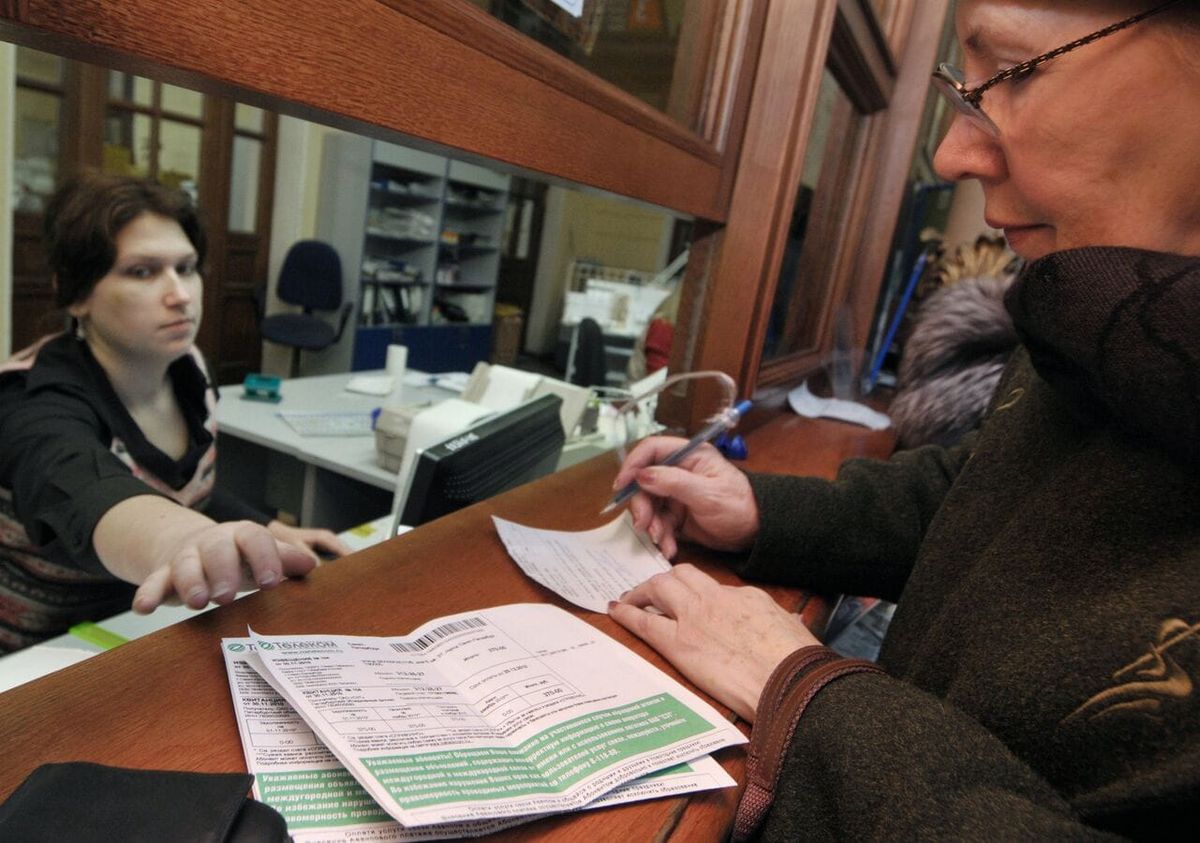 Электр керектөөчүлөрдүн 9,9%ы төлөмдү почта, касса аркылуу жүргүзөт