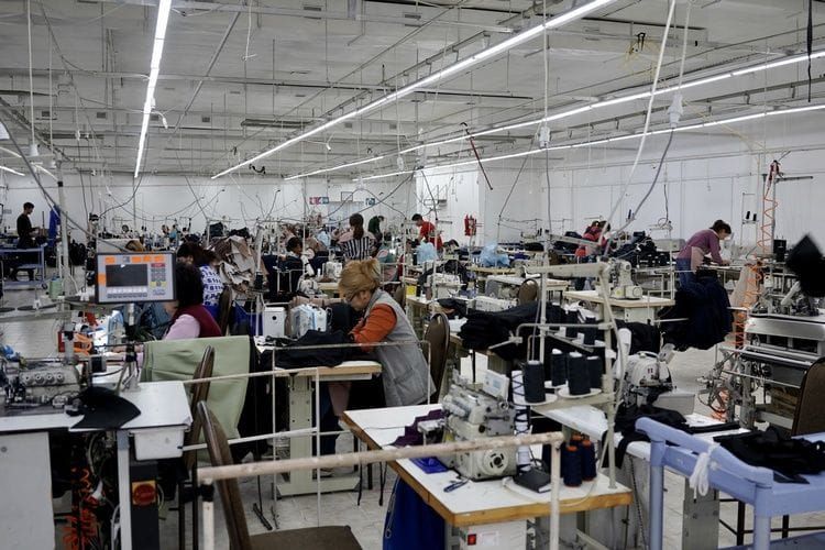 Россия Мамдумасынын депутаты жеңил өнөр жай импортуна КНС киргизүүнү сунуштады