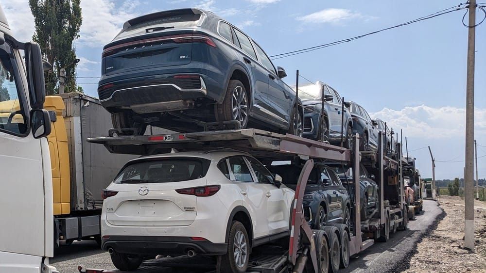 Кыргызстан былтыр сырттан 139 065 унаа импорттогон