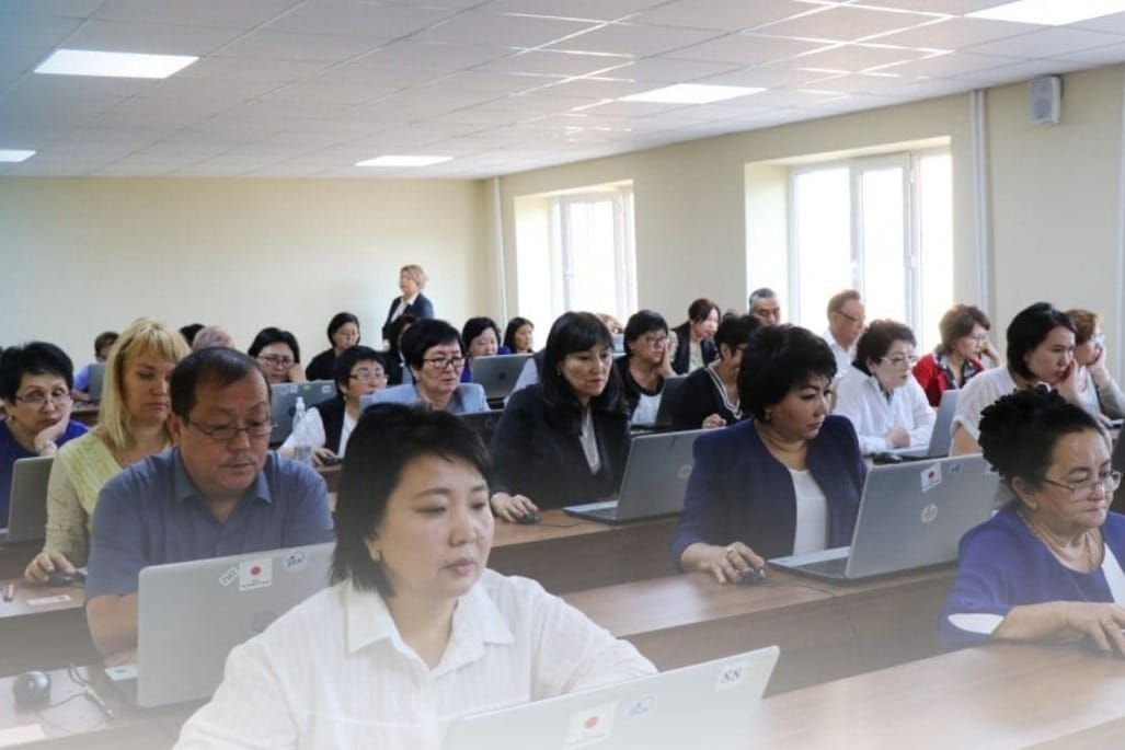 Кыргызстан боюнча 206 мектеп директорлорунун бош кызмат орундары бар