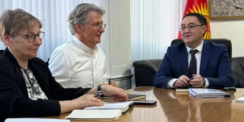 АӨБ Кыргызстан менен табигый кырсыктар учурунда колдонулуучу облигацияларды чыгарууну  талкуулады